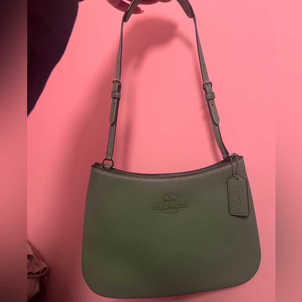 Coach shoulder bag never used